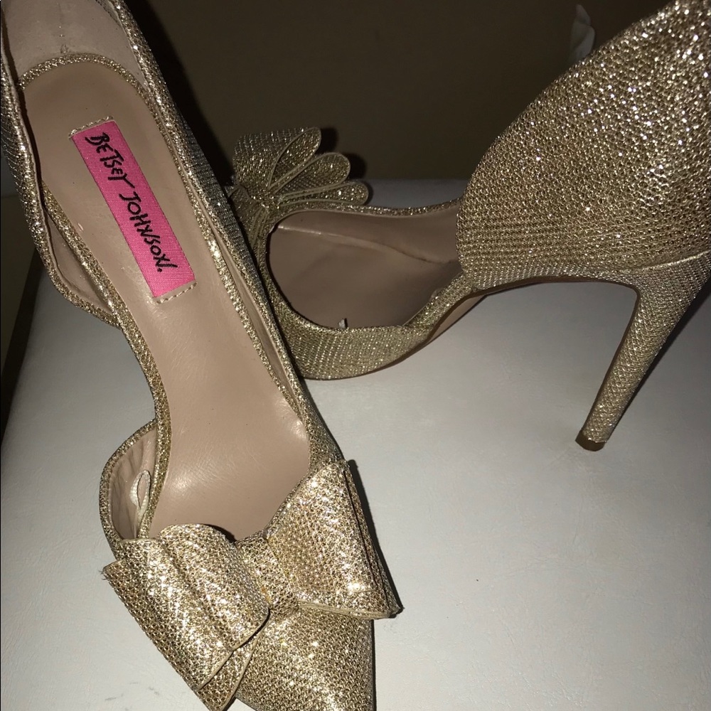 Women pumps